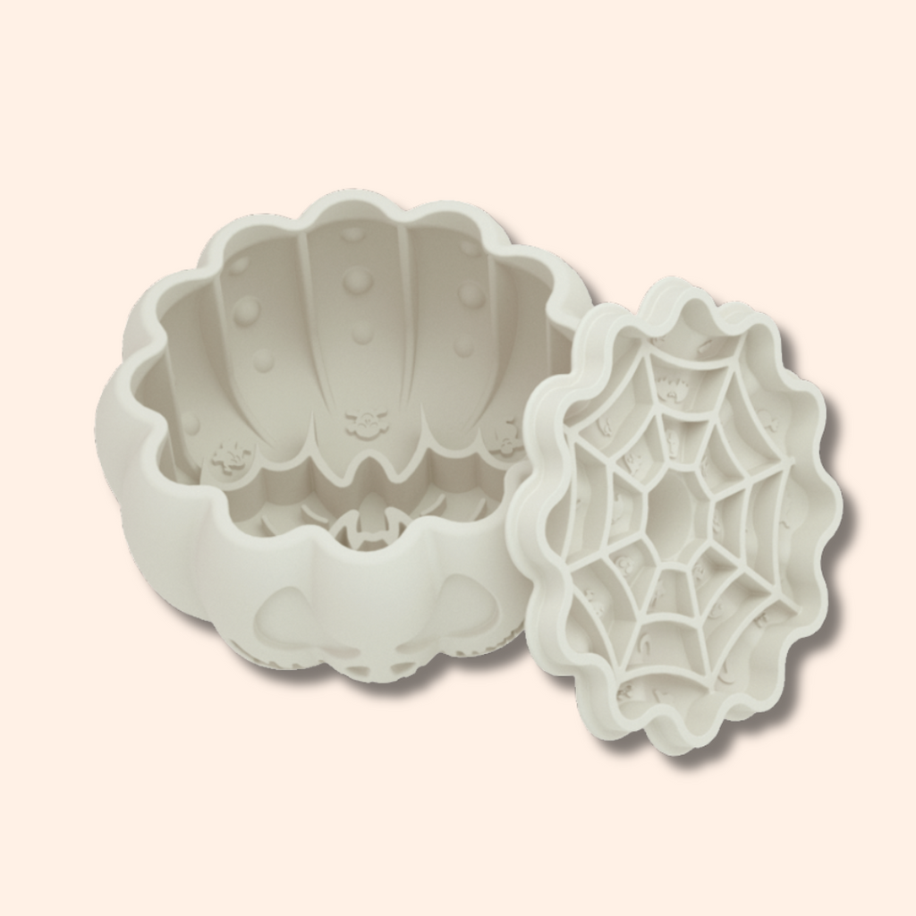 Coloris blanc avec couvercle en relief toile d'araignée