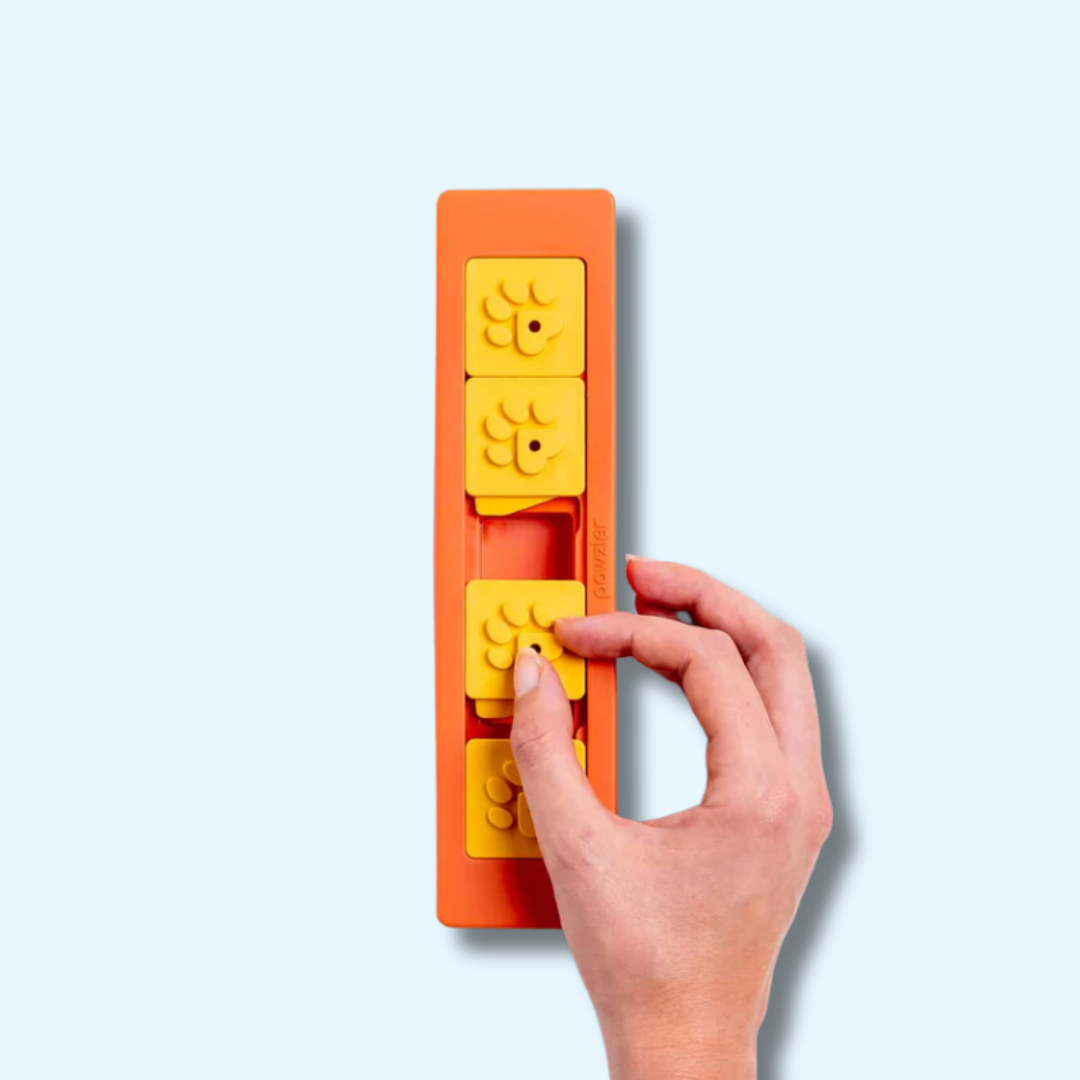 Main faisant glisser une case jaune