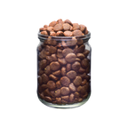 Bocal en verre plein de croquettes brun foncé