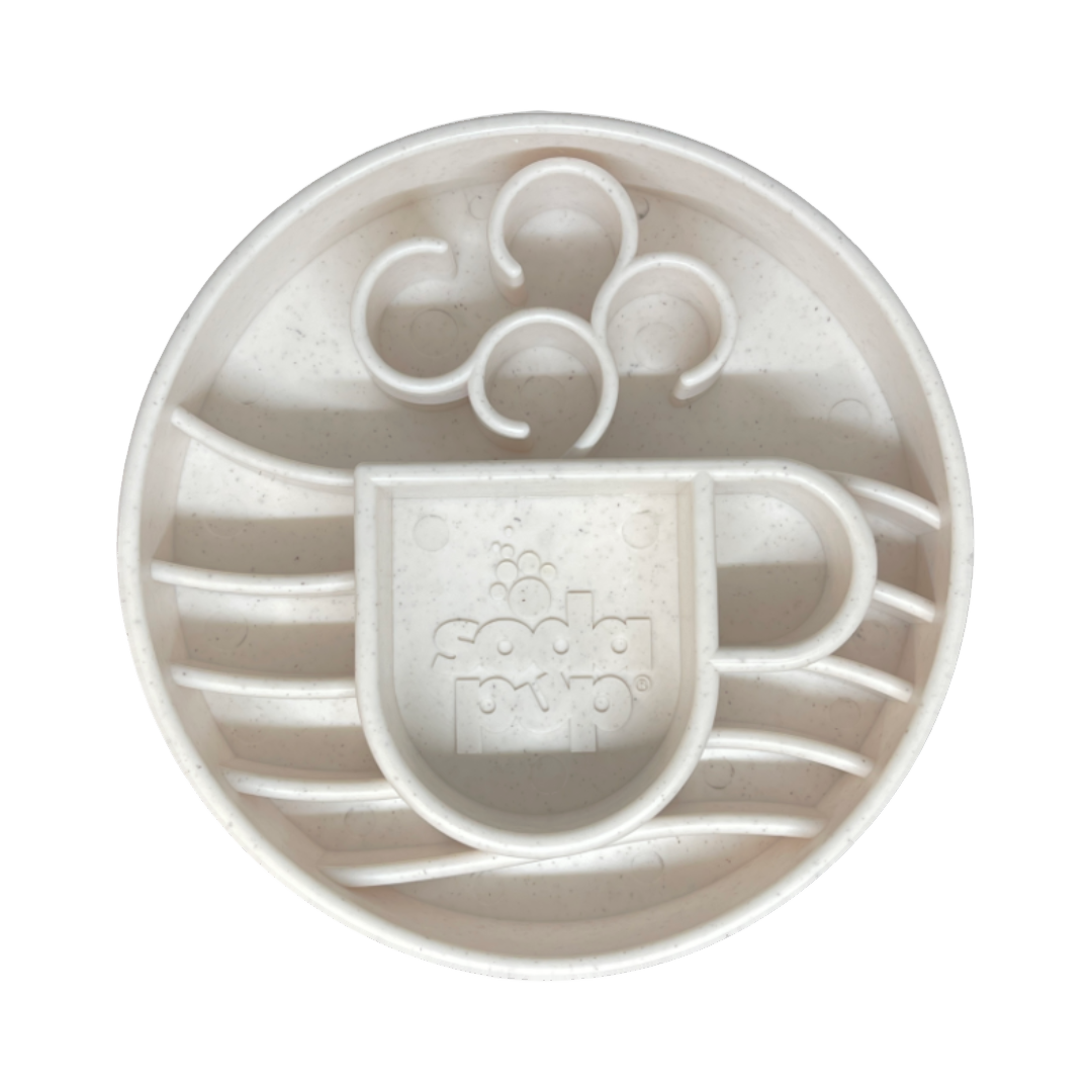 Bol blanc crème en relief tasse fumante et vagues