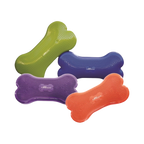Os gonflables vert, violet, bleu et orange empilés