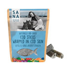 Sachet SANA Dog Cod Sticks avec deux bâtonnets de morue enveloppés de peau