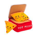 Parts de pizza glissées dans la boîte rouge ouverte