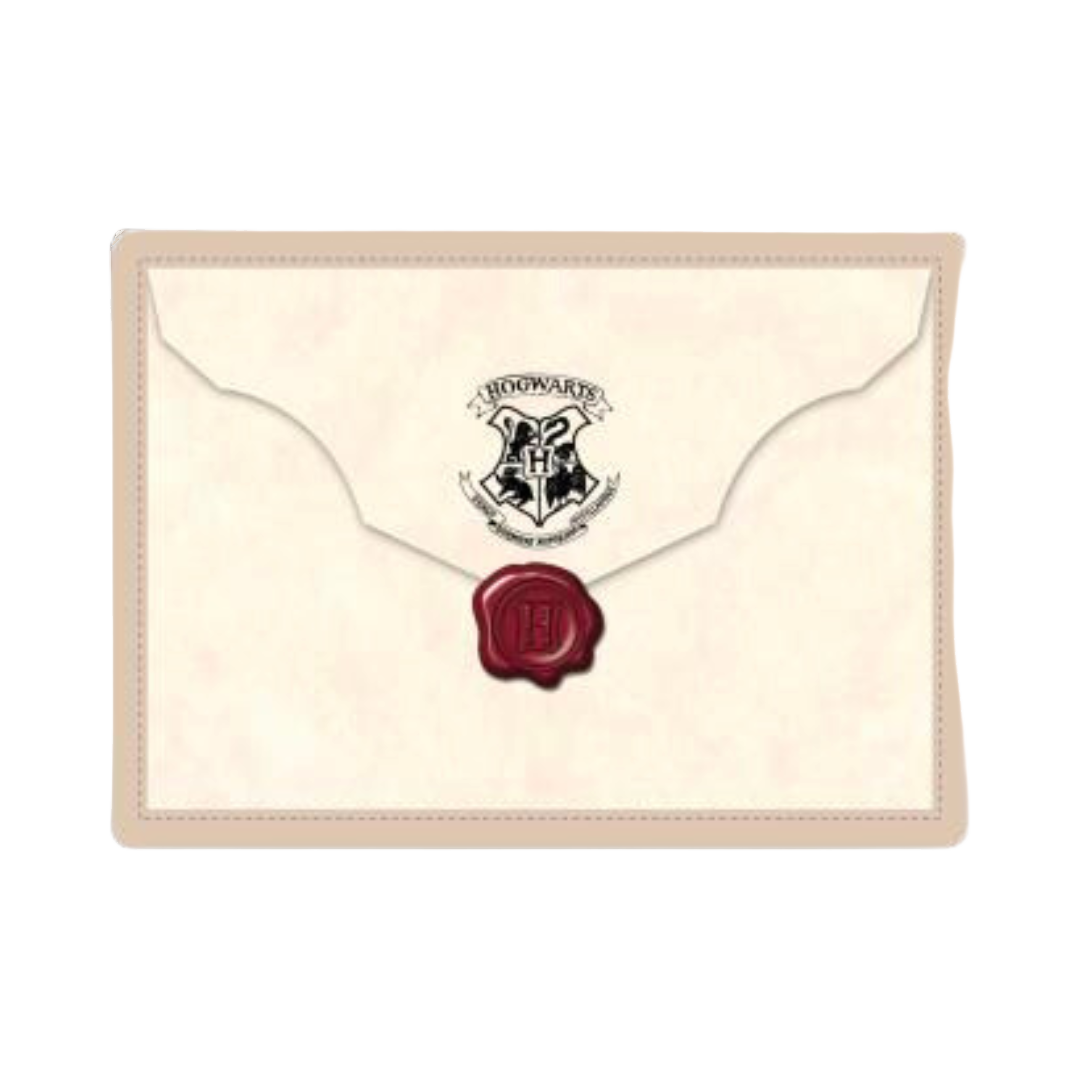 Dos de l'enveloppe avec le sceau de cire rouge de Poudlard