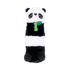 Panda noir et blanc endormi tenant une tige de bambou