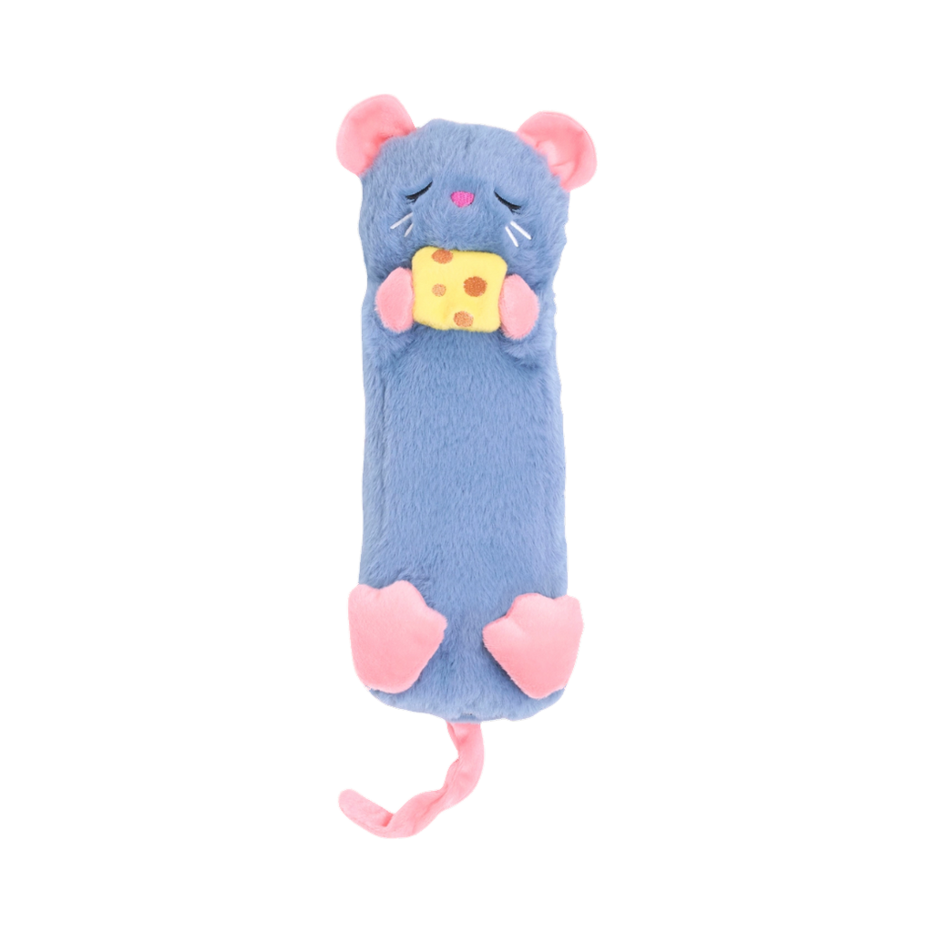 Souris bleu lavande endormie serrant un morceau de fromage