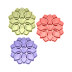 Trois fleurs vert anis, corail et lilas