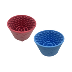 Deux pots, framboise et bleu, côte à côte