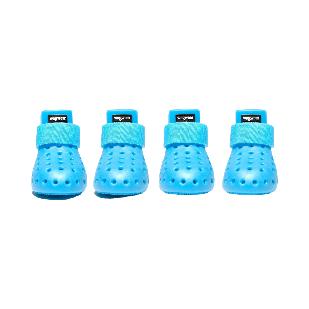 Quatre bottines coloris bleu ciel