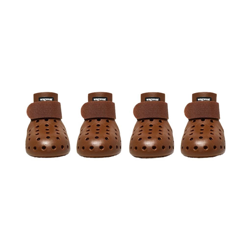 Quatre bottines coloris chocolat