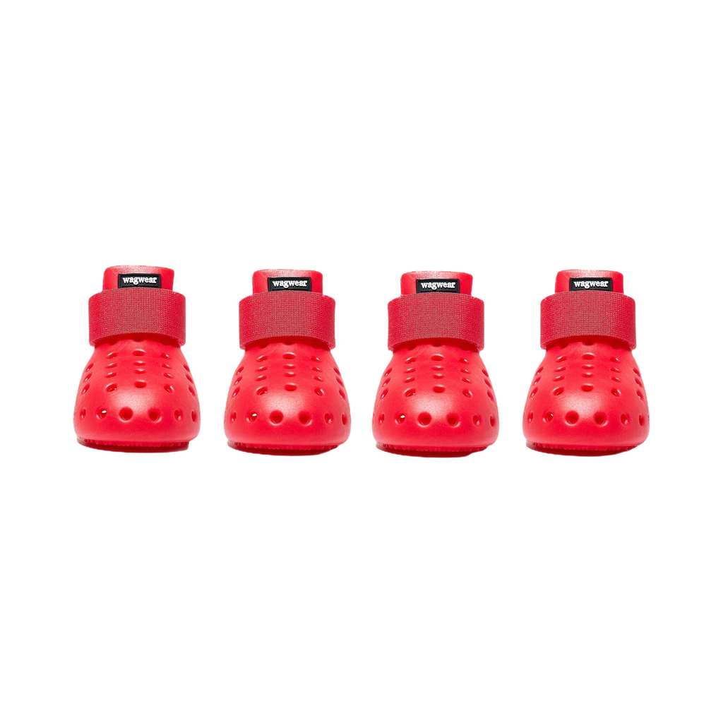 Quatre bottines coloris rouge