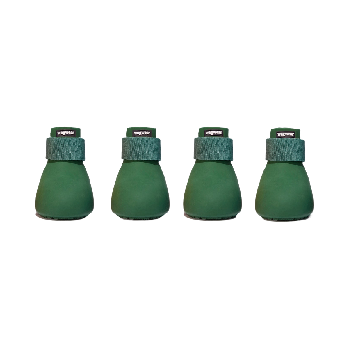 Quatre bottes coloris vert sapin