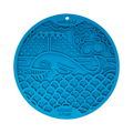 Tapis rond bleu gravé d'une baleine et de vagues