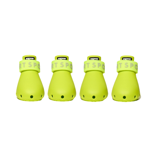 Quatre bottes coloris vert anis