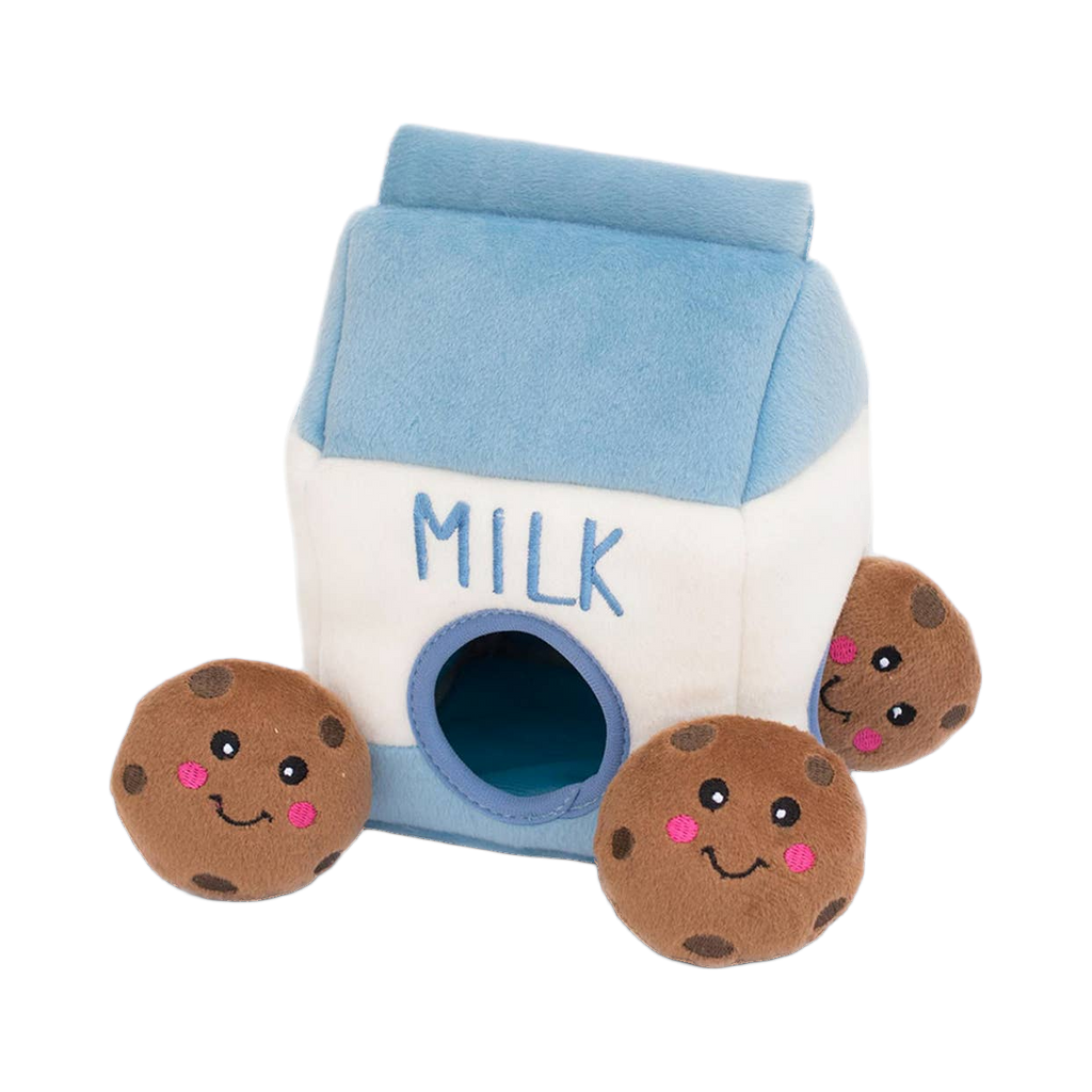 Brique de lait en peluche, vue de face avec cookies cachés
